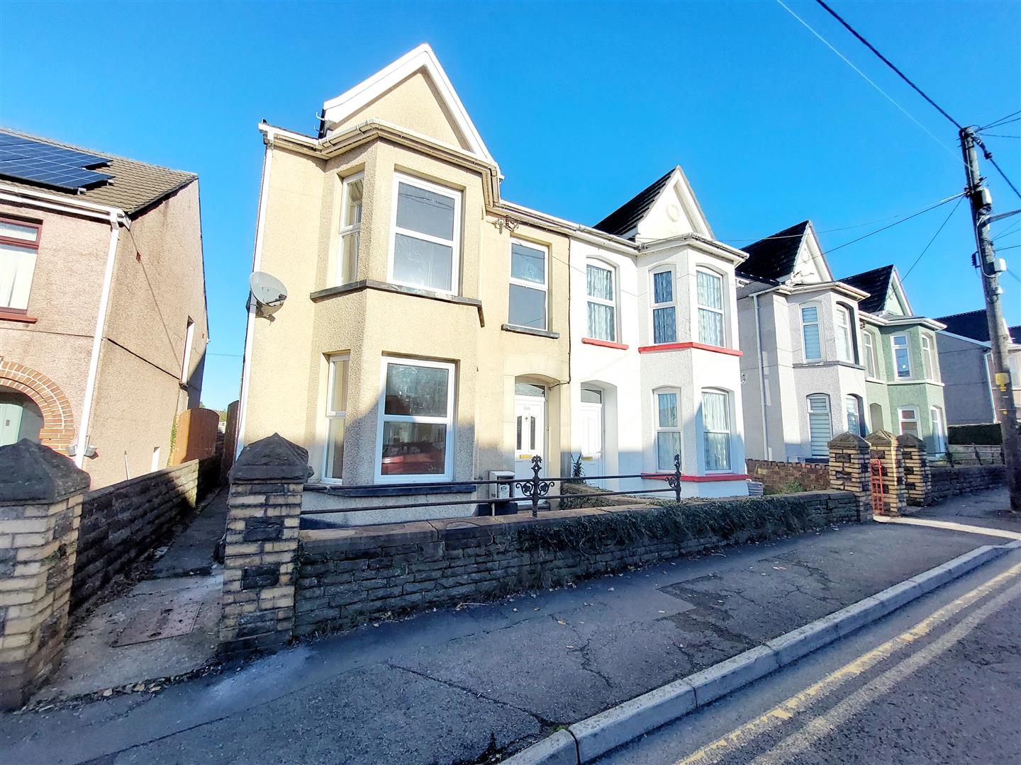 Alexandra Road, Gorseinon, Swansea, SA4 4PF